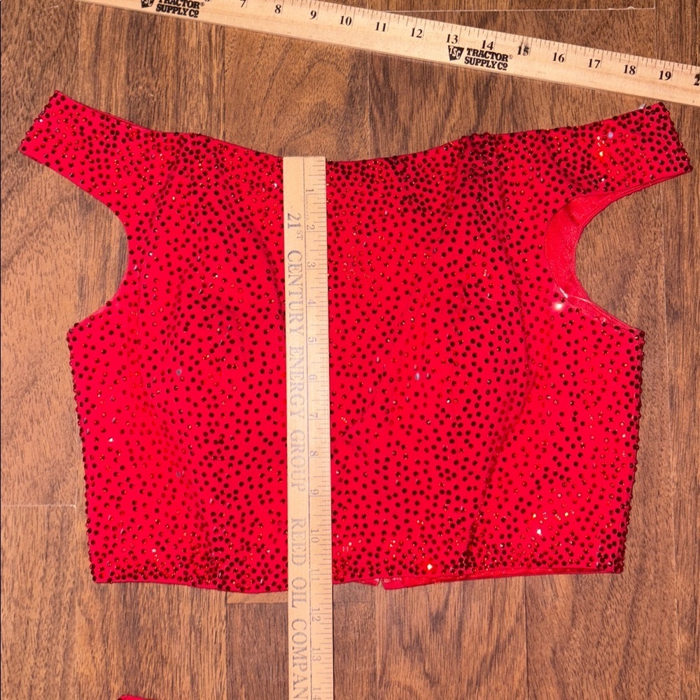 SHERRI HILL TWO PIECE FORMAL SET IN RED size 10
DRESS 50701 - Picture 8 of 11